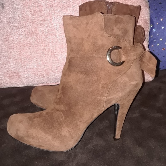 Nine West Shoes - Nine West Brown Bow Booties